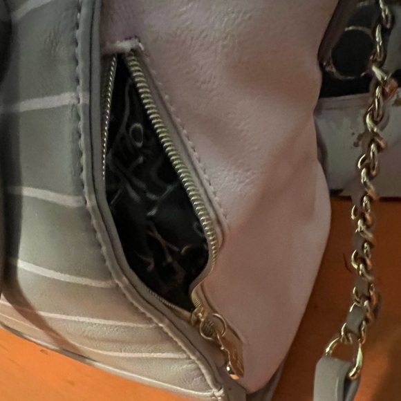 EUC Betsey Johnson Bag w/ Crossbody Strap - Picture 8 of 8